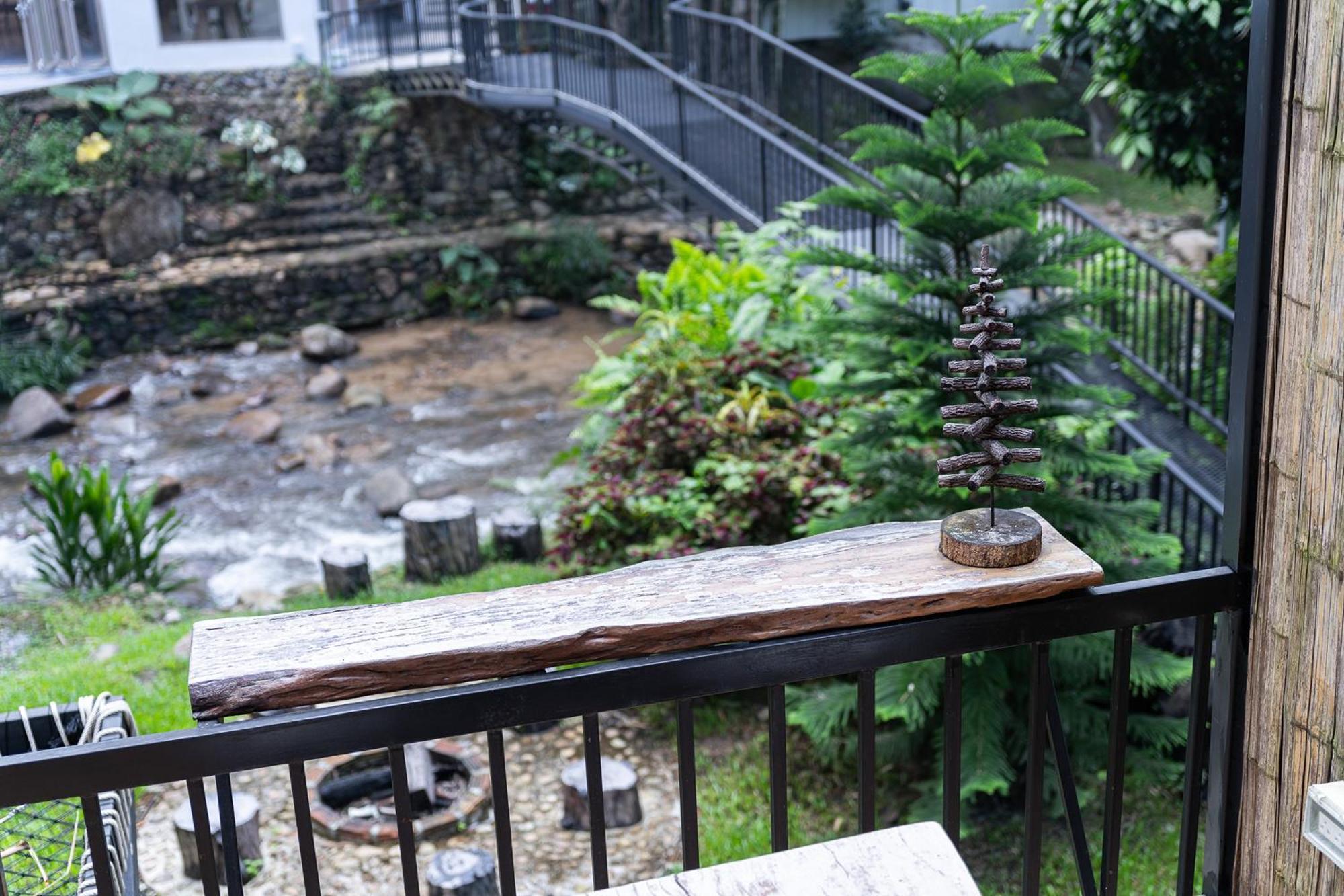 Hotel Inthada At Mae Kampong Chiang Mai Exterior foto